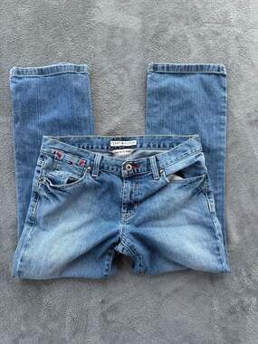 Tommy Hilfiger Women's Low Rise Bootcut Denim Jeans Size 6